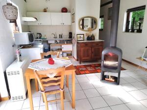 La maison sous les arbres