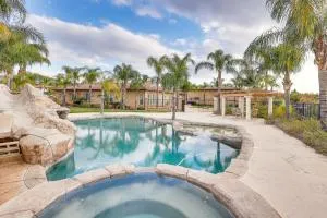 Riverside Oasis Less Than 10 Mi to Dtwn - Great for Groups - 里弗赛德