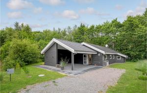 Stunning Home In Aakirkeby With Wifi