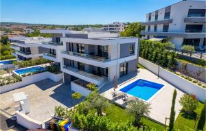 Amazing Apartment In Malinska With Wifi