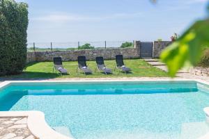 Villa Casa Orah mit Pool und Panoramameerblick 