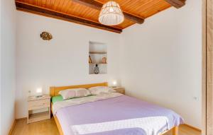 2 Bedroom Nice Apartment In Stara Baska 