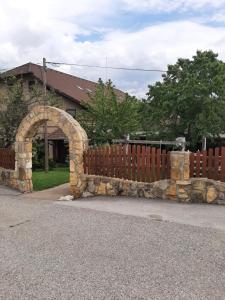 Posestvo Rožengrunt pri Miheliču