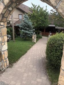 Posestvo Rožengrunt pri Miheliču