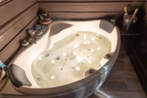 A 2 pas de la Tour Eiffel