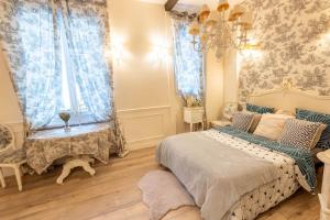 A 2 pas de la Tour Eiffel