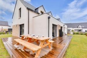 Maisons de vacances 450m de la plage, grande maison pour 10 : photos des chambres