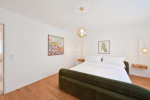 Chic and Spacious 2-Room Apt in Wuppertal Center