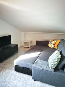 Sea views penthouse in placid natural setting