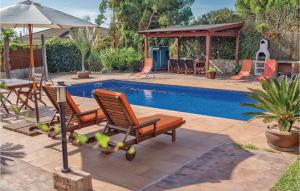 Awesome Home In Tordera