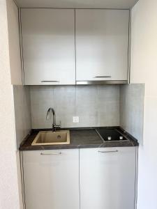 Apartment Dora 1 , on the beach