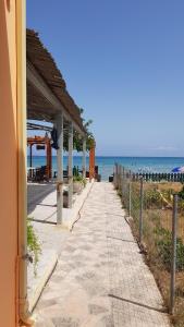 Alykes Mastora Seaside Studios