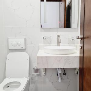 Seaside 2-Room 3-Balconies Apt#12 Stunning View