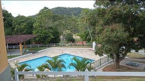 Condomínio West Country Residence