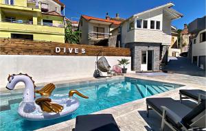 Gorgeous Home In Rukavac With Wifi