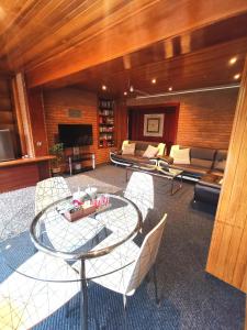 The Elmsleigh Suite at Claremont Hotel