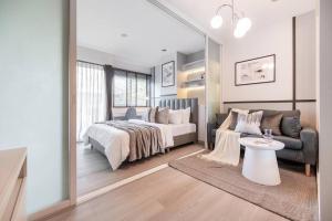 Sense of London BTS Baring