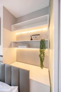 Sense of London BTS Baring