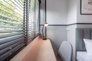 Sense of London BTS Baring