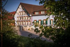 Hotel Landgasthaus Neues Bild, Eggerstanden - 施伦贝格