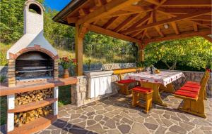 Gorgeous Home In Kastav With Wifi