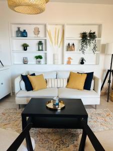 Cozy apartment - Balcony & Sea View