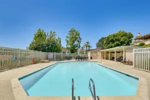 Escondido Townhome with Gas Grill and Golf Acess! - 埃斯孔迪多