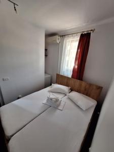 Small Double or Twin Room room in Marisol 1
