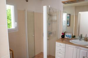 B&B / Chambres d'hotes L-Escale Fleurie a Saint Brieuc : photos des chambres