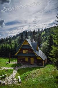 Prawdziwy domek w górach