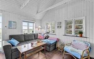 Two-Bedroom Holiday Home In Ulfborg