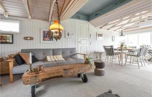 Beautiful Home In Ulfborg With Kitchen