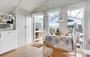 1 Bedroom Nice Home In Stege