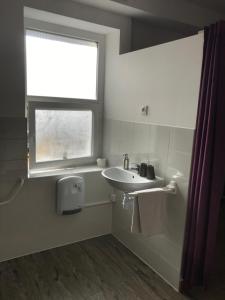 Hotels Hotel Le Saint Amand : photos des chambres