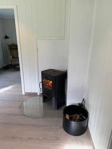 Enebolig med Eventyrlig beliggenhet like ved sjøen i Lofoten