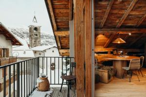 Le Château by Lodji