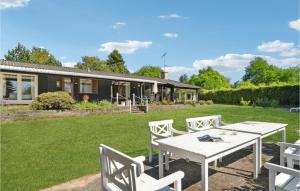 Amazing Home In Dronningmølle With Wifi