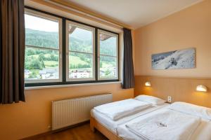Double Room room in JUFA Hotel Kaprun