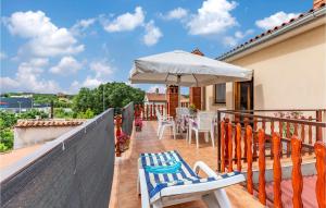 2 Bedroom Beautiful Apartment In Pula