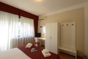 Triple Room room in Hotel Tourist