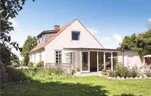 Two-Bedroom Holiday Home Thyholm With Sea View 04 - Karby