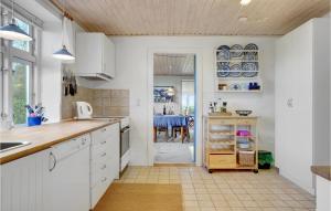 Two-Bedroom Holiday Home Thyholm With Sea View 04