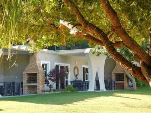 Lodge Azure - Bizana