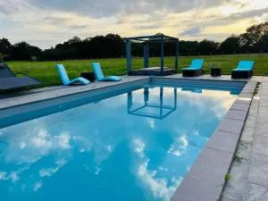 Villa élégante à Beauchêne avec piscine privée - 克莱克城