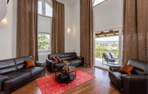 4 Bedroom Beautiful Home In Opatija 