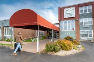 Claymore Inn and Suites - Iona