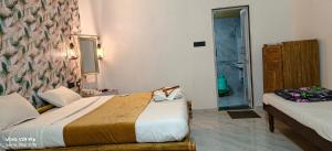 MODHERA SUNRISE RESORT - Tents Bhungas Jungle Restaurants & Candlelight Dining