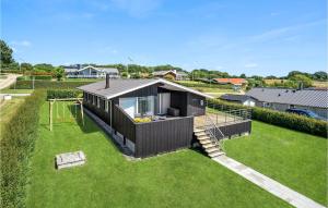 Stunning Home In Hejls With Kitchen