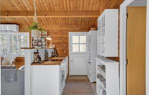 Nice Home In Ebeltoft With Kitchen