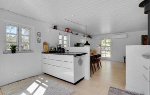 Nice Home In Hadsund With Wifi